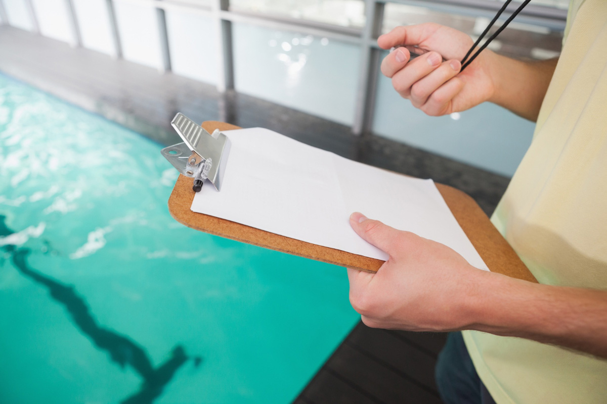 DIY vs. Professional Pool Inspection